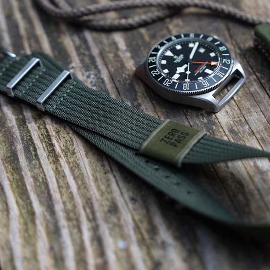 Pleated Green FXD 22mm (removable keeper)